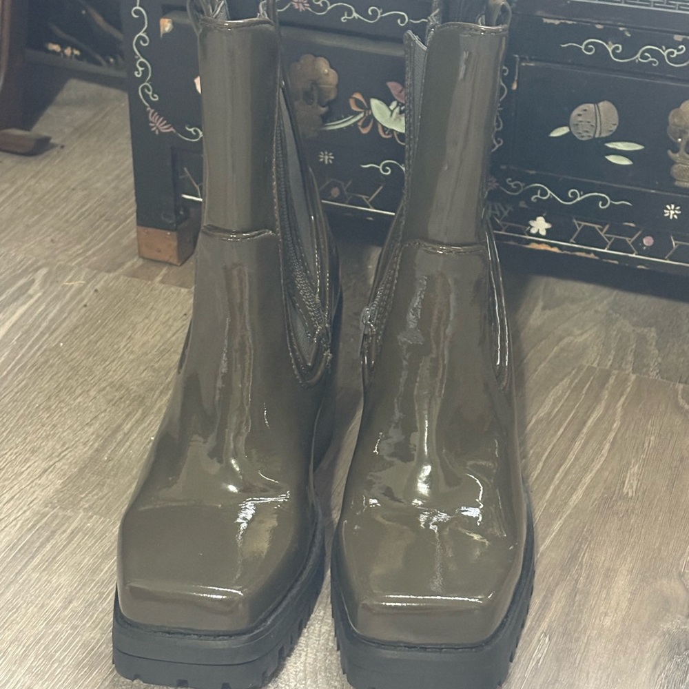 Olive Green Sabine Chelsea Moto Patent Leather Boots - Picture 2 of 10